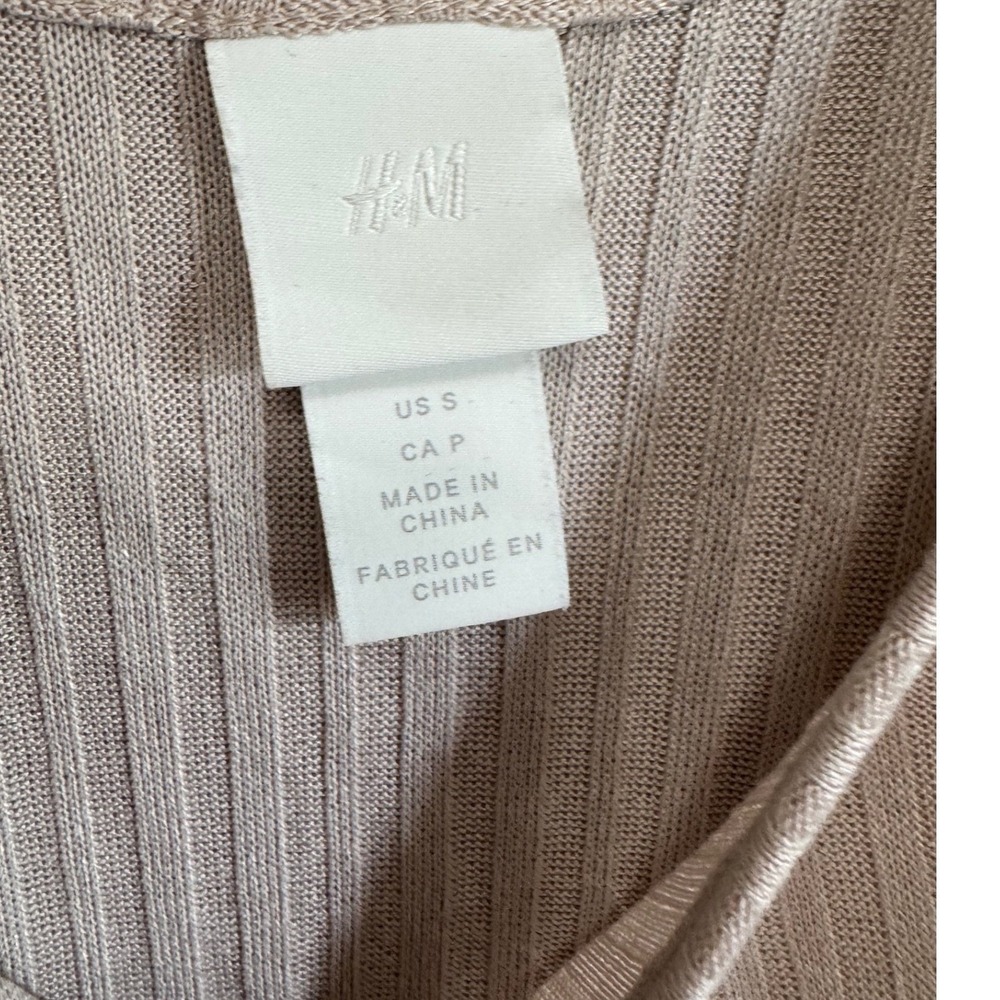 H&M Ribbed Knit Tank Top Womens Small Beige Excellent Button Front Scoop Neck - Picture 6 of 9